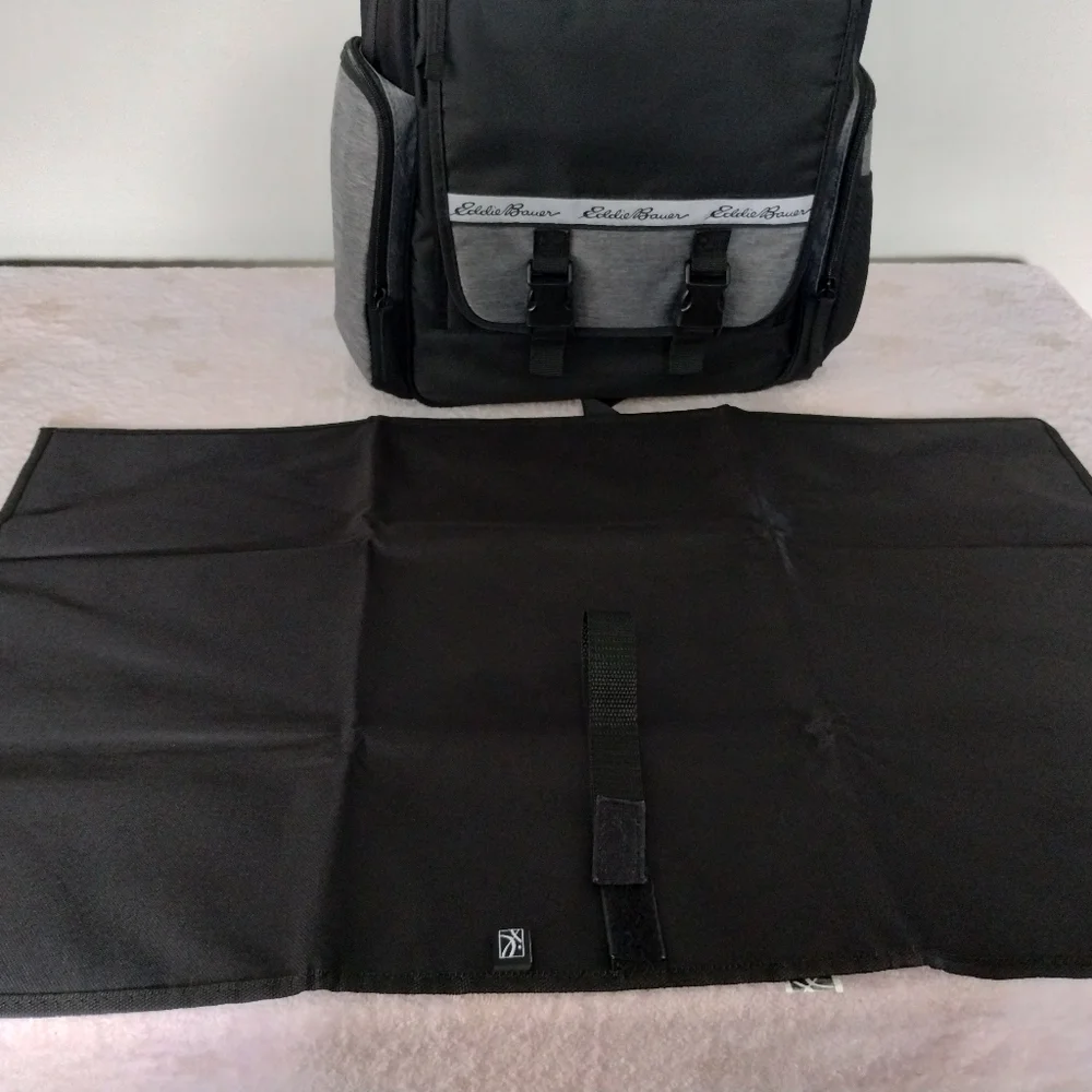Eddie Bauer Atlas Sport Back Pack Diaper Bag in Black/Gray - Picture 14 of 15